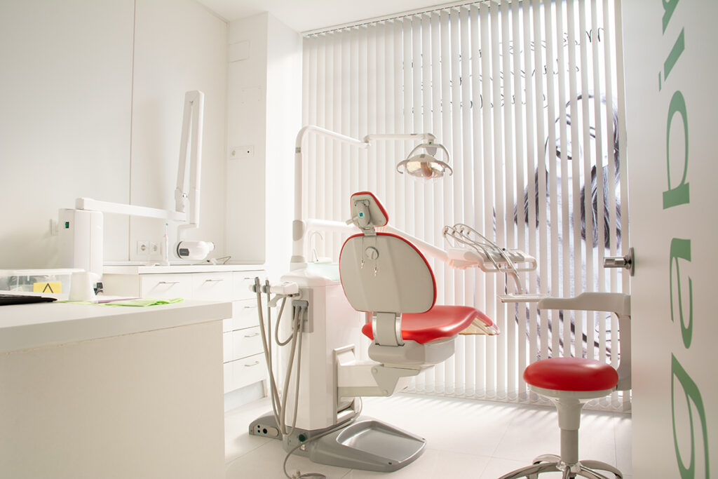 Clinica-dental-gilardi-tornero-box-interior