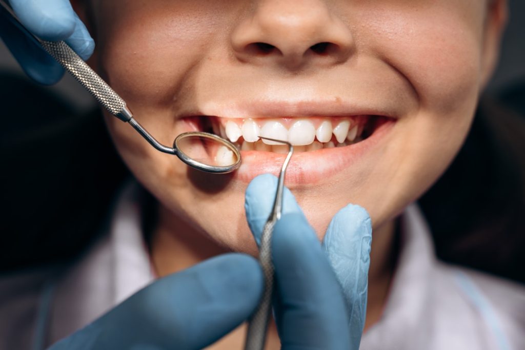 dentista de niños en clínica dental torrent