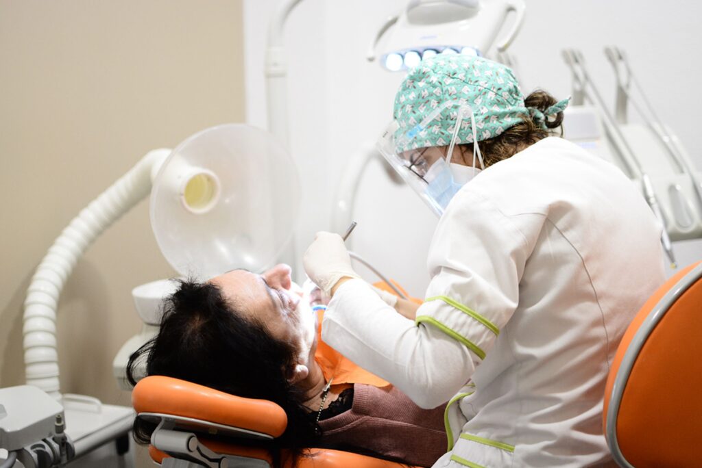 odontologo o dentista